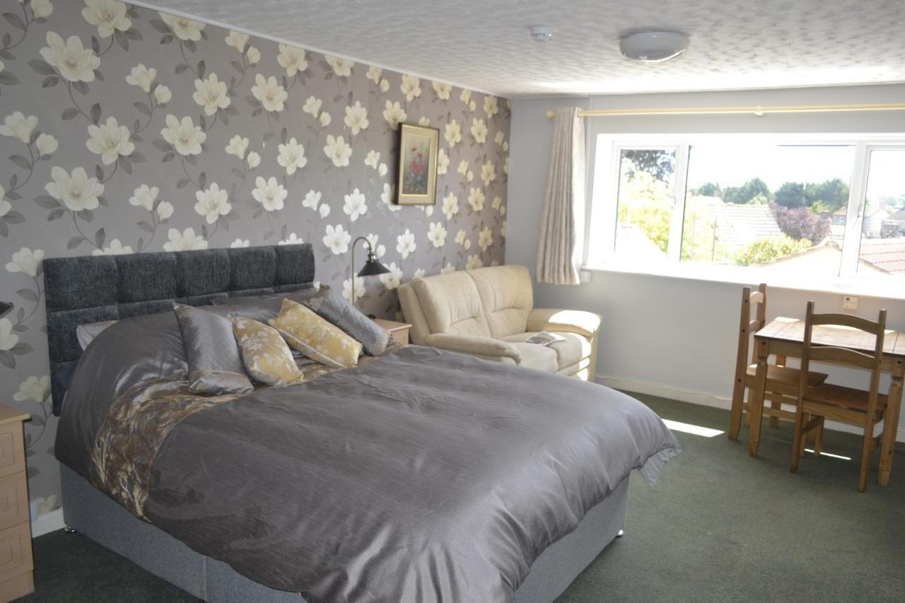 The Lawns Tea Room And B&B Ashcott Buitenkant foto